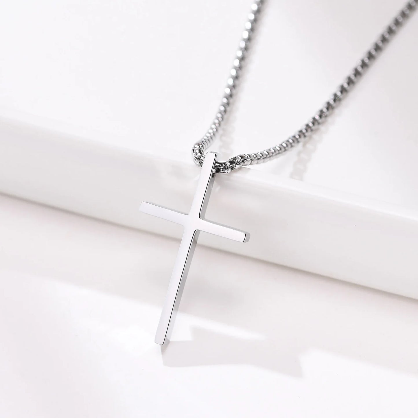 Trinity Chain – Edelstahl mit Kreuzanhänger