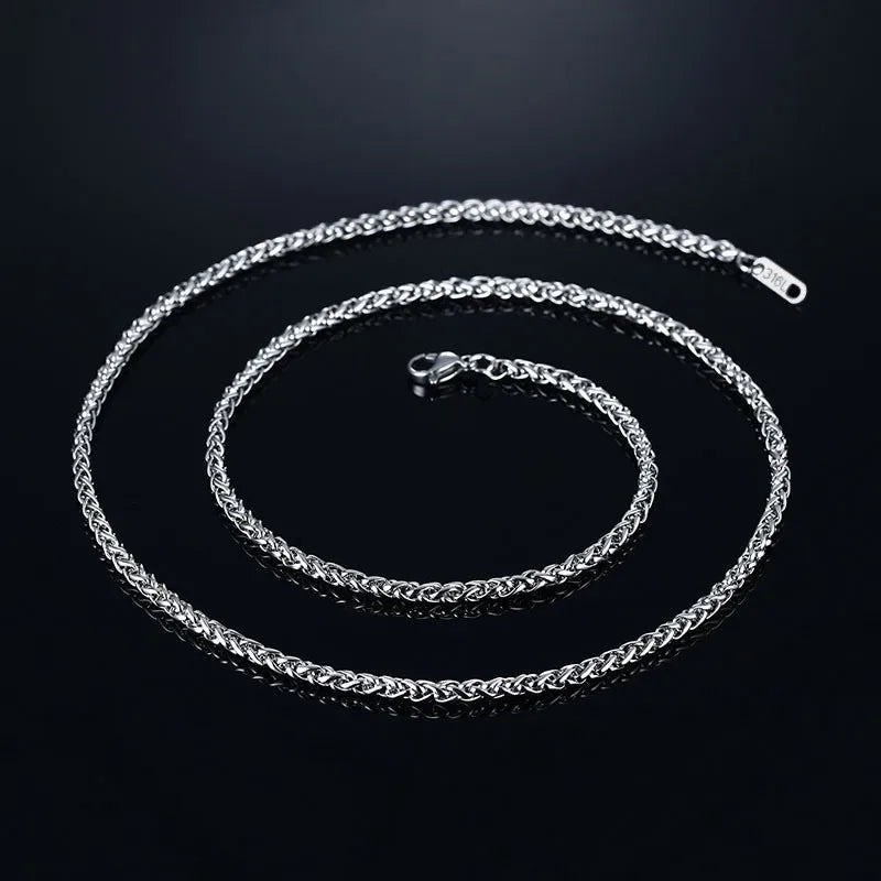 Trinity Chain – Edelstahl mit Kreuzanhänger